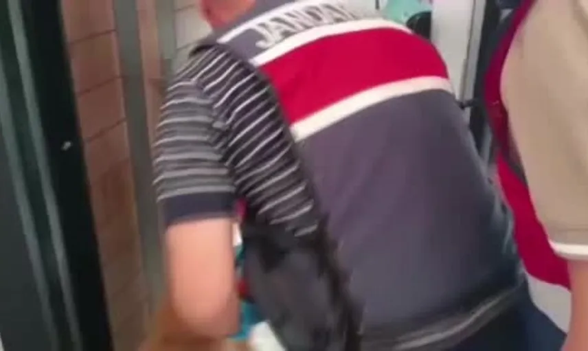Adana'da uyuşturucu operasyonu: jandarmadan üç kişiye gözaltı