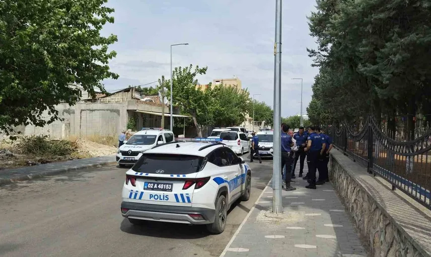 Adıyaman'da kayıp genç ailesine bıçakla tehdit savurdu