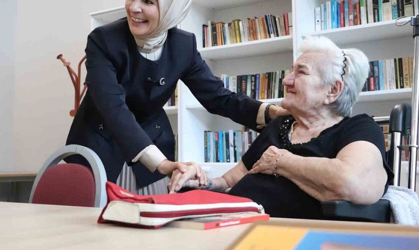 Yaşlılar için modern bir yuva: Huzurevi açılışında bakan Göktaş'ın mesajları