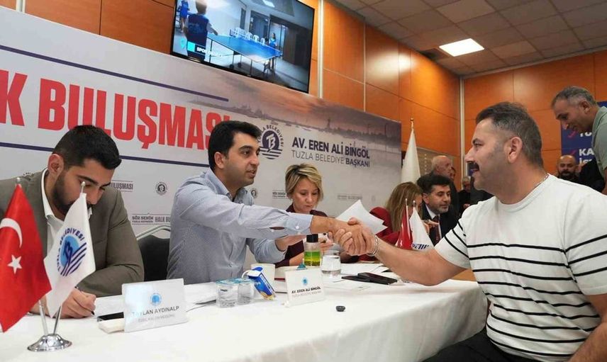 Tuzla'da halk buluşması ile başkan sorunları dinledi