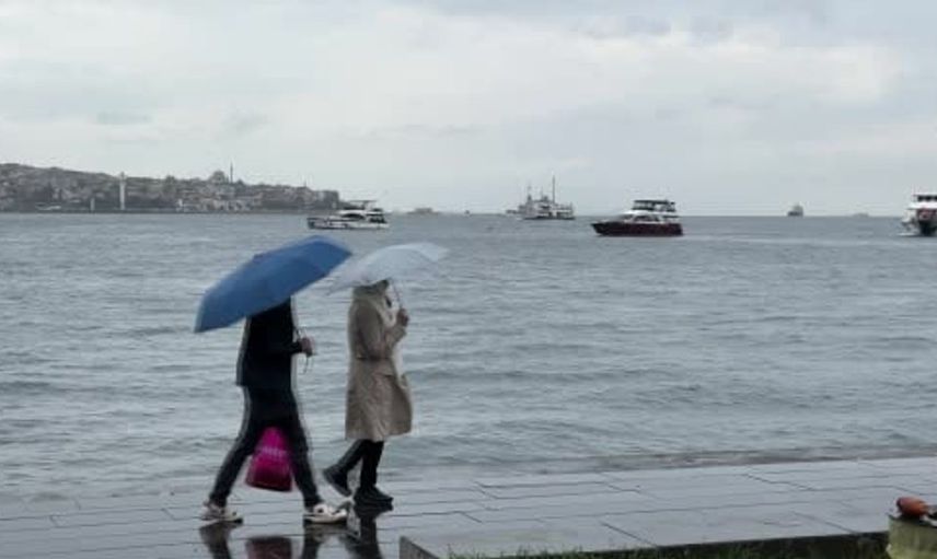 İstanbul sonbahara merhaba dedi: Yağmur zor anlar yaşattı