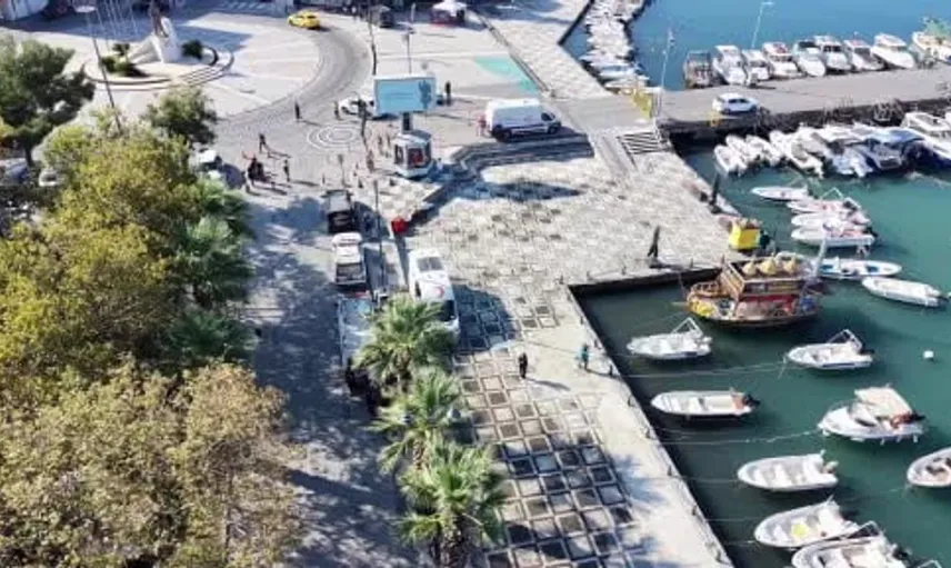 Silivri Limanı'nda gemi kazasının ardından arama çalışmaları sürüyor