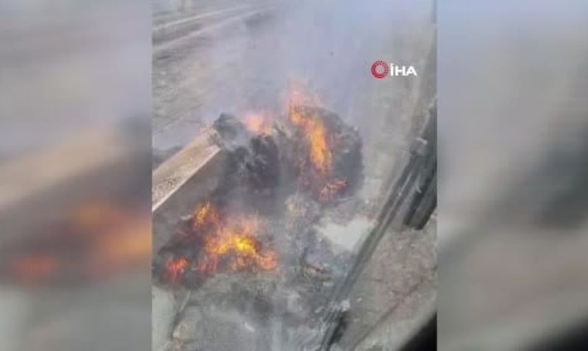 Tekirdağ'da anız yangını, büyük bir alan ve saman balyaları zarar gördü