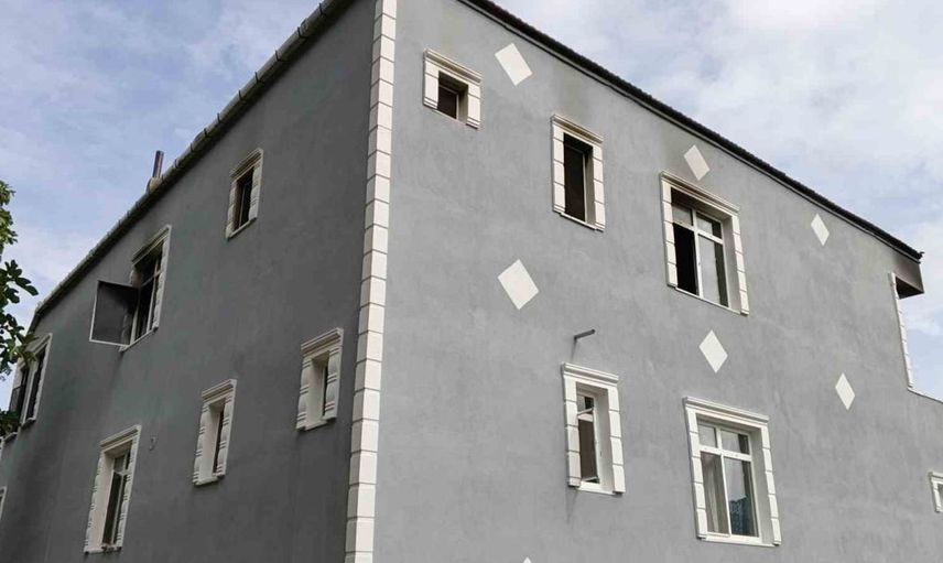 Çarşamba'da çıkan ev yangını aileyi korkuttu