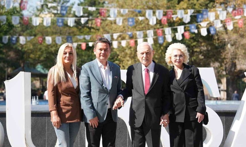 Bursa'nın tarihi dokusu Prof. Dr. Haberal ve Şükran Kütükçü ile keşfedildi