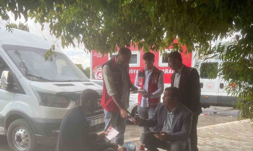 Muş'ta mobil sosyal hizmetler aracıyla vatandaşlara destek