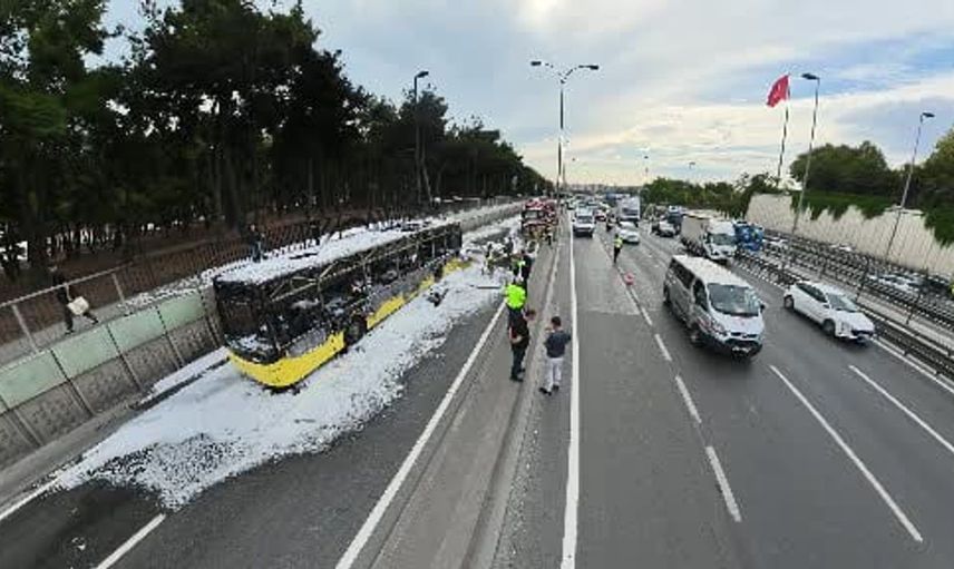 İETT otobüsünde çıkan yangın yolcuları korkuttu