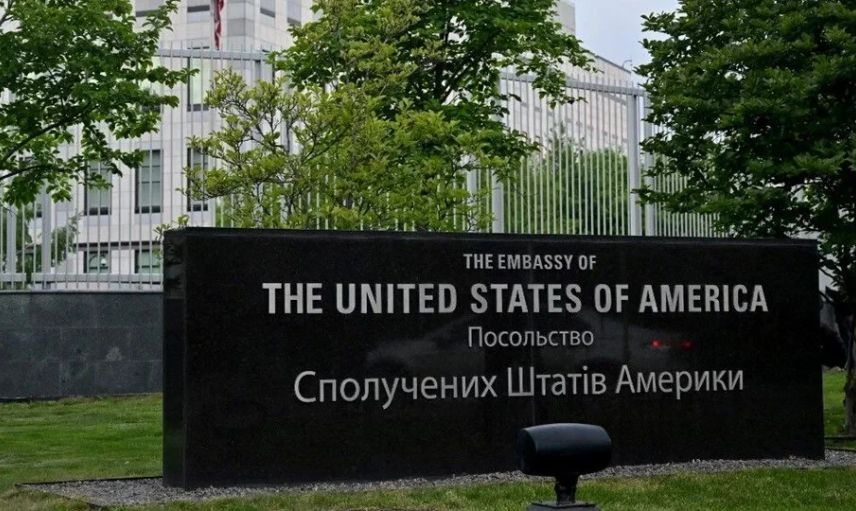 ABD Kiev elçiliğini kapattı