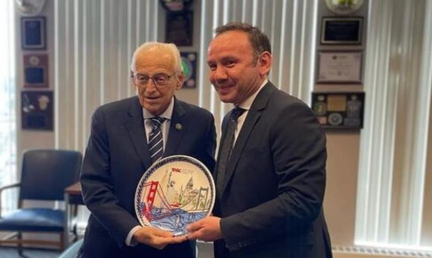 ABD'de ilk defa bir Türk vatandaşına Amerikan Kongresi tarafından ödül verildi