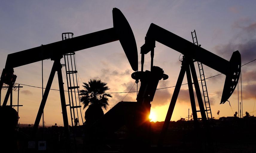 ABD'nin Güvencesi Eriyor: Ham Petrol Stokları Azaldı!