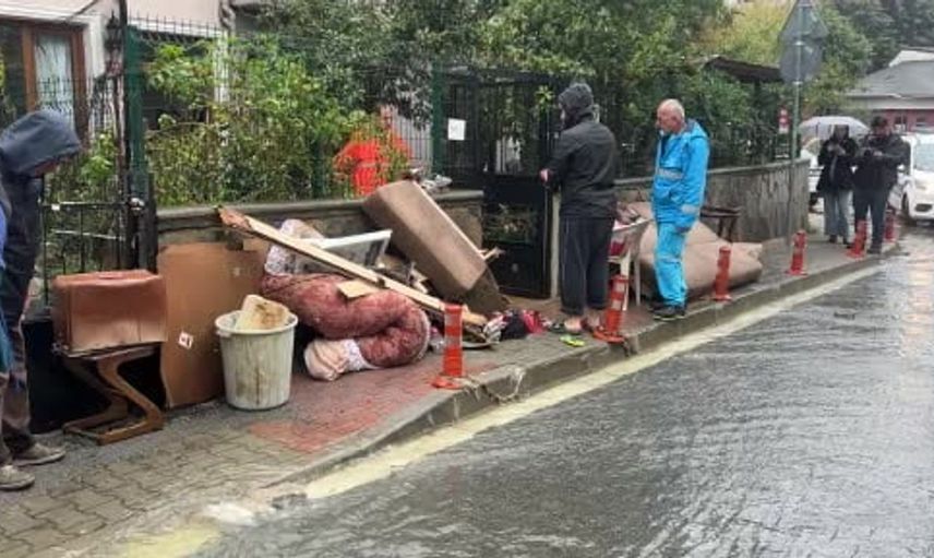Beykoz'da yağmurun ardından su baskını dramı: Eşyalar sular altında kaldı