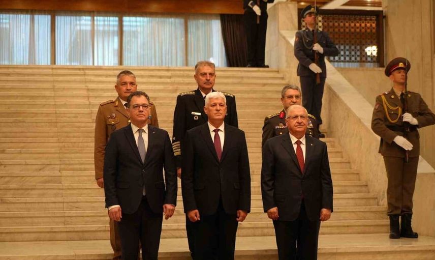 Türkiye, bulgaristan ve romanya savunma bakanları toplantısı sofya’da başladı