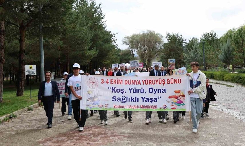 Bayburt’ta sağlıklı yaşam için yürüyüş etkinliği düzenlendi