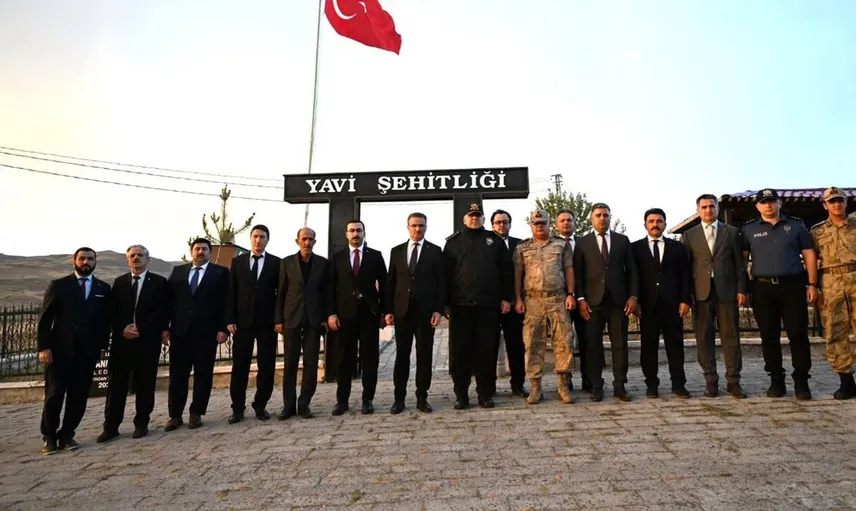 Şehit aileleri ve gazilere destek ziyareti: Vali Aydın Baruş Yarmak Mahallesi'nde
