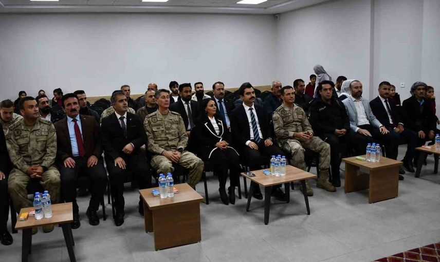 Şırnak'ta şehit isimleri kütüphaneye verilerek gelecek nesillere aktarılacak
