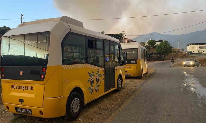 Aydın Büyükşehir otobüsleri tahliye için beklemede