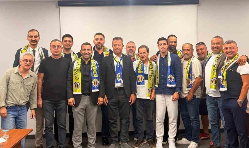 Aliağa Fenerbahçeliler Derneği'nde Hamit Erdem güven tazeledi