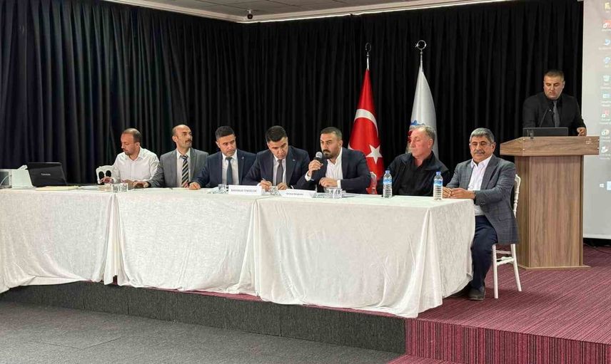 Bitlis OSB'de yeni yönetim belirlendi: Gelecek projeleri masaya yatırıldı