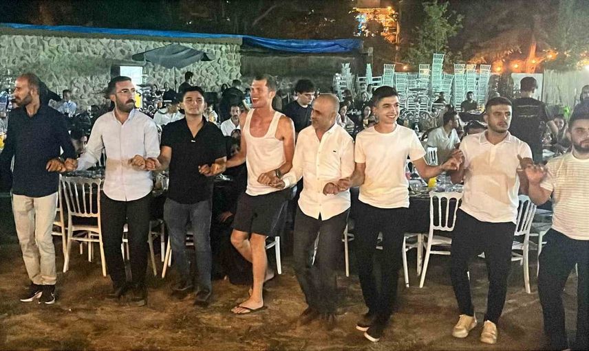 Dünya genelinden gelen turistler, Nevşehir’deki sünnet düğününe katılarak unutulmaz anlar yaşadı