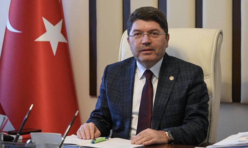 Adalet Bakanı Yılmaz Tunç'tan Partilere Çağrı: Gelin Uzlaşalım! Yeni Anayasa Yapalım