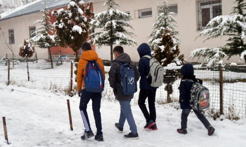 Adana'da okullar tatil mi? 28 Mart 2022 yarın Adana'da okullar tatil mi? Adana Valiliği son dakika açıklamaları