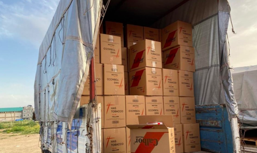 Adana’da Tonlarca Kaçak Makaron Ve Kaçak Tütün Yakalandı
