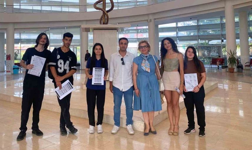 Tıp öğrencileri enfeksiyonlara karşı toplumu bilgilendiriyor