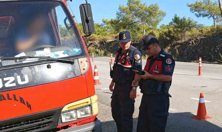 Muğla'da trafik denetimlerinde dikkat çeken rakamlar: 17 bin 711 araç kontrol edildi