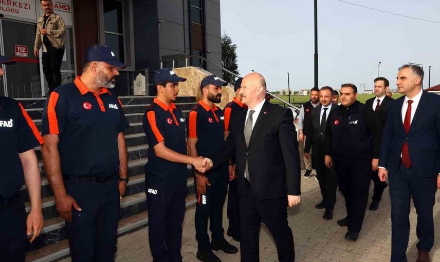Adıyaman Valisi Küçük'ten 112 Acil Çağrı Merkezi ve AFAD Ziyareti