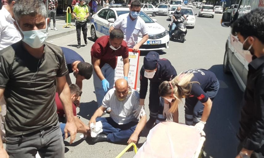 Adıyaman’da Motosiklet Yayaya Çarptı