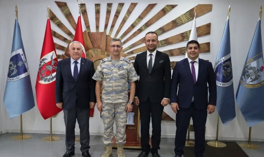 Kütahya belediye başkan yardımcıları tuğgeneral baş’ı ziyaret etti