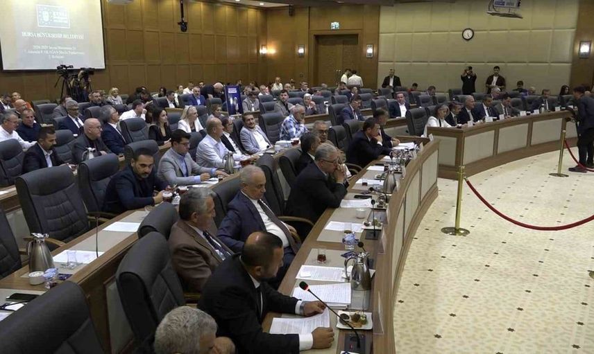 Bursa'da toplu taşıma ücretlerine zam geldi: Yeni tarifeler açıklandı