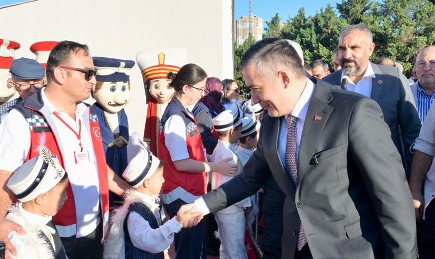 Esenyurt'ta toplu sünnet şöleni: 1071 çocuk eğlence dolu bir gün geçirdi