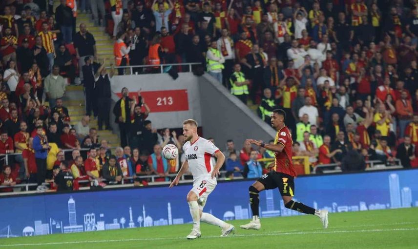 Göztepe, Çorum FK'yi sahasında rahat geçti: 2-0