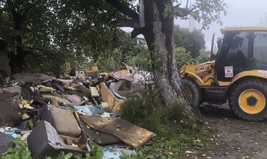 Nilüfer'de çevresel temizlik seferberliği: Göçer çadırlar kaldırıldı