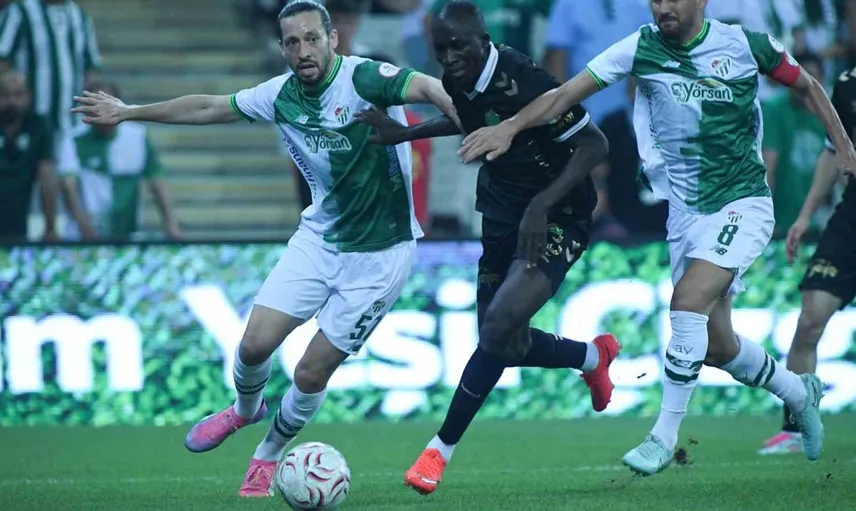 Bursaspor, ıgdır fk'yi evinde geçerek 3 puanı hanesine yazdırdı