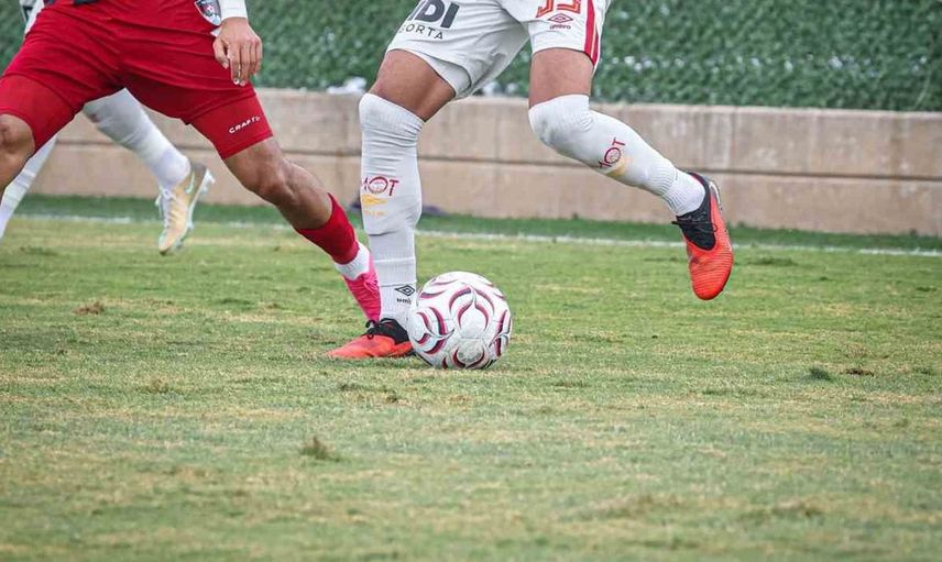 Göztepe hazırlık maçında skoru koruyamayı yine başaramadı
