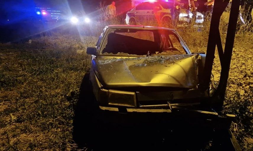 Çorum'da direksiyon hâkimiyetini kaybeden sürücü tarlaya uçtu