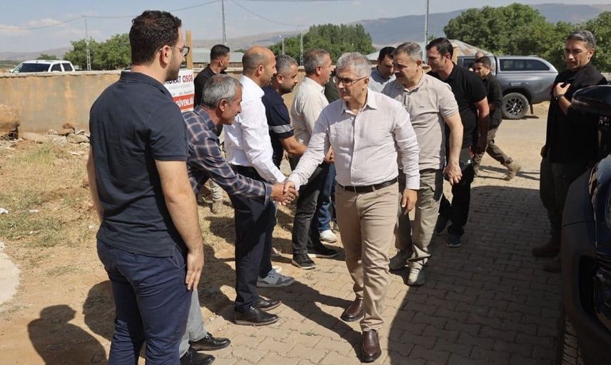 Vali çelik, karlıova'daki eğitim projelerini yerinde değerlendirdi