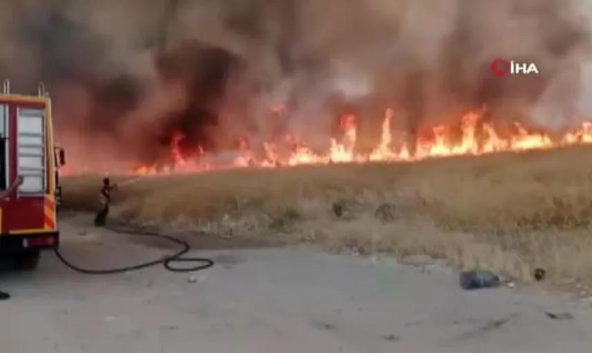 Ankara'nın Sincan ilçesinde otluk alanda yangın paniği