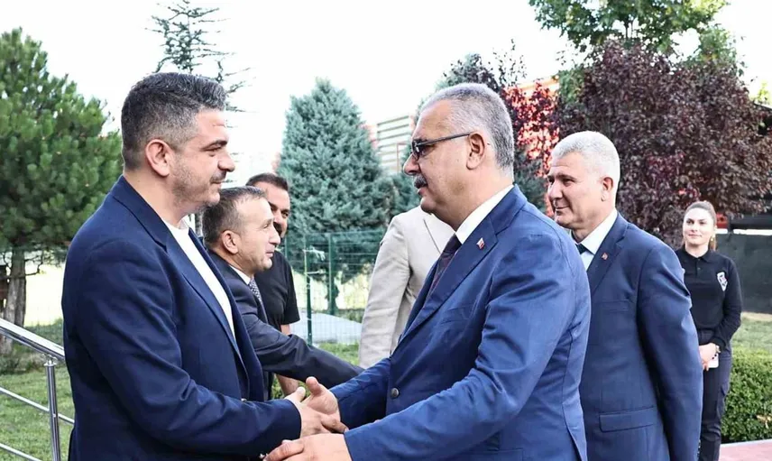 Çorum FK'ya protokol ziyareti: Hedefler değerlendirildi