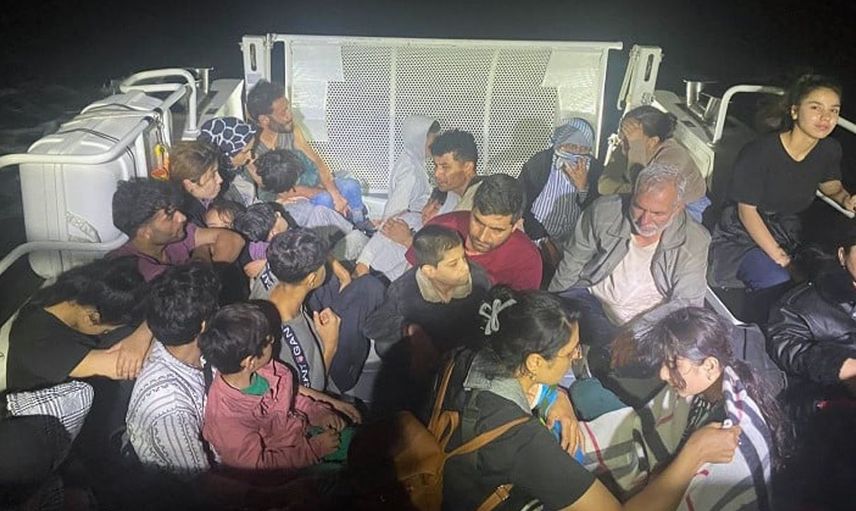 Ayvacık açıklarında 39 kişi yakalandı: 37 kaçak göçmen ve 2 organizatör tutuklandı
