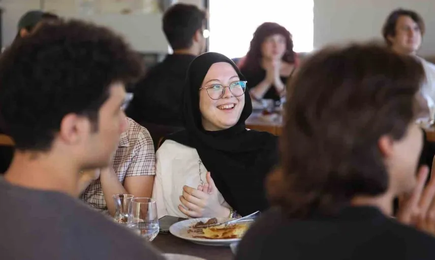 Merkezefendi'den sanata büyük destek: 25 öğrencinin tamamı hayallerini gerçekleştirdi