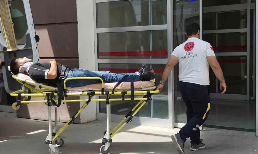 Adıyaman'da motosiklet ile otomobil çarpıştı: yaralı var