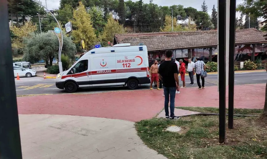 Denizde boğulma tehlikesi atlatan kadın tartışma sonrası suya girdi