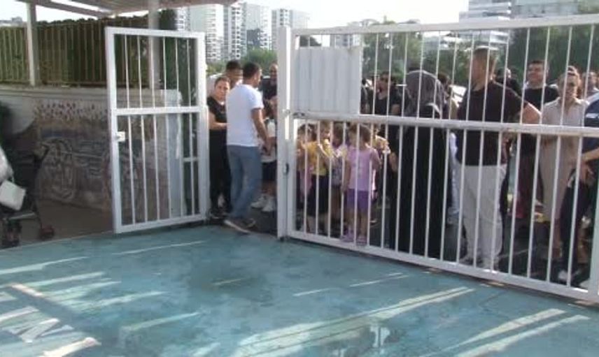 Adana'da dördüzlerin okula başlangıcı mutluluk ve heyecan dolu