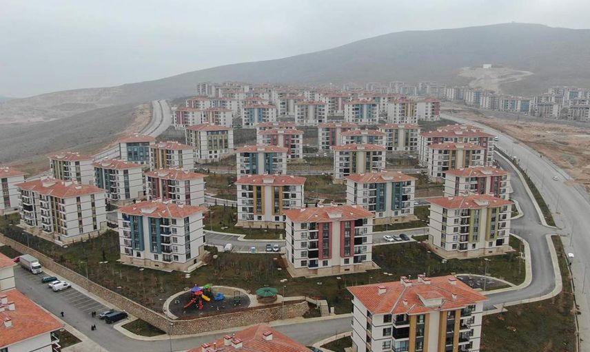Afetzedeler evlerine hızlıca kavuşacak: İnşaat süresi kısalıyor