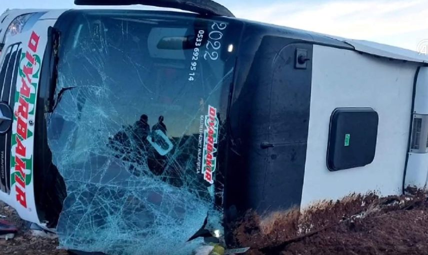 Afyonkarahisar’da faciaya dönüşen kaza: Çok sayıda ölü ve yaralı var