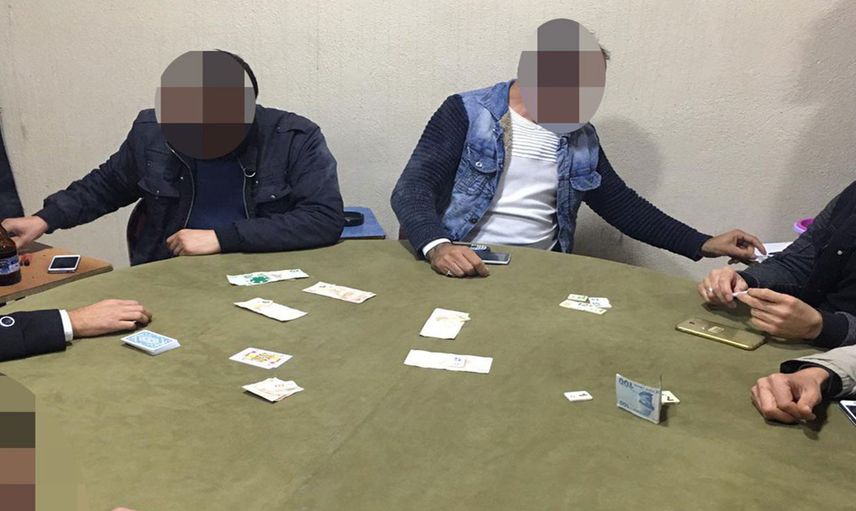 Afyonkarahisar'da Kumar Operasyonu: 11 Kişi Gözaltına Alındı
