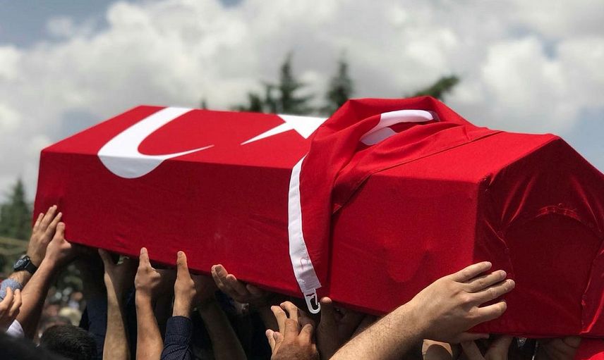 Ağrı’dan kahreden haber! Askeri araç devrildi: 2 asker şehit oldu